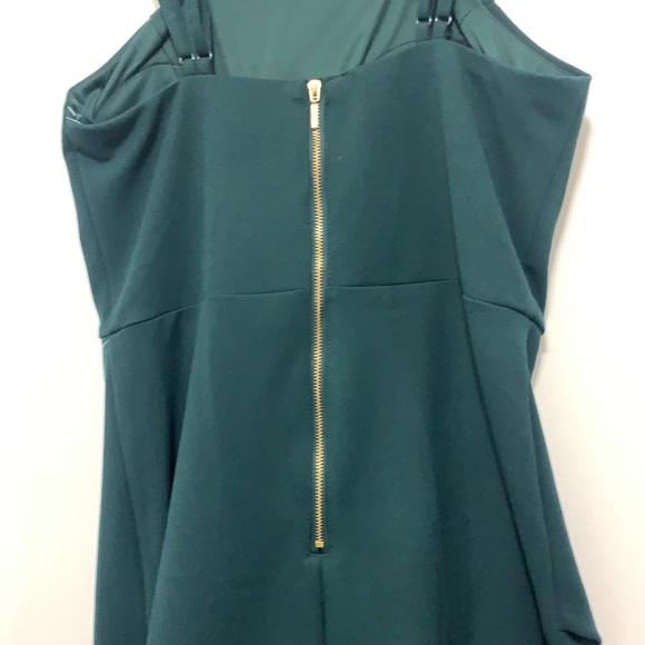 ✨Host Pick✨ Sequin Hearts Green Sheath Party Dress - Picture 11 of 11